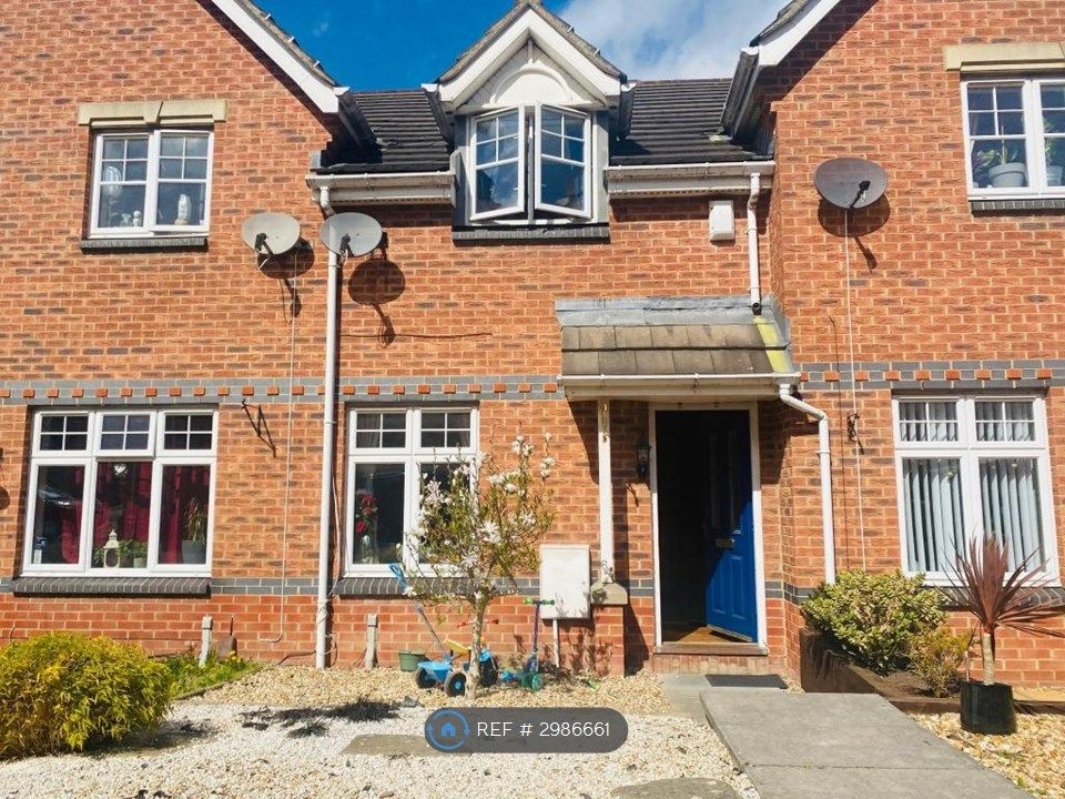 Property photo 1 of 12 Mid Terrace