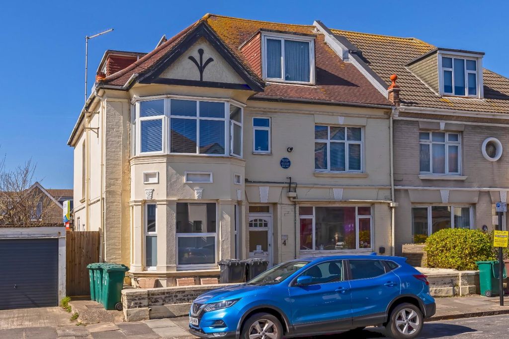 Property photo 1 of 15 Norman Rd_16.Jpg