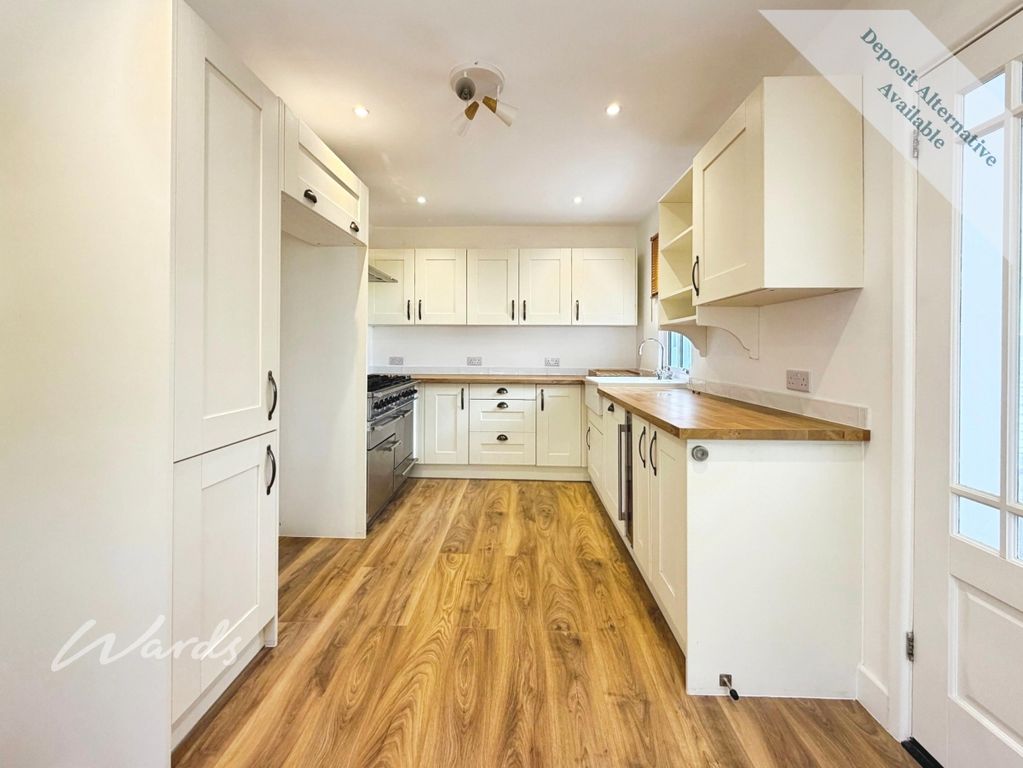 Property photo 3 of 15 Kitchen