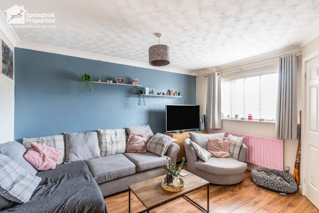 Property photo 3 of 11 Image 2