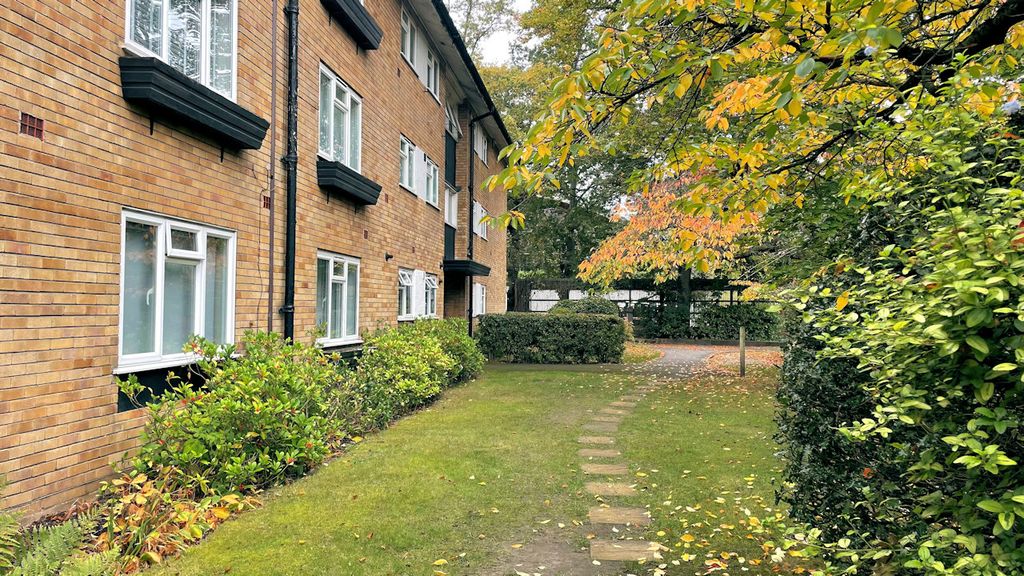 Property photo 1 of 5 Outside