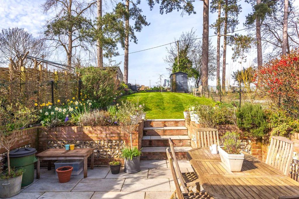 Property photo 2 of 16 Picture No. 05