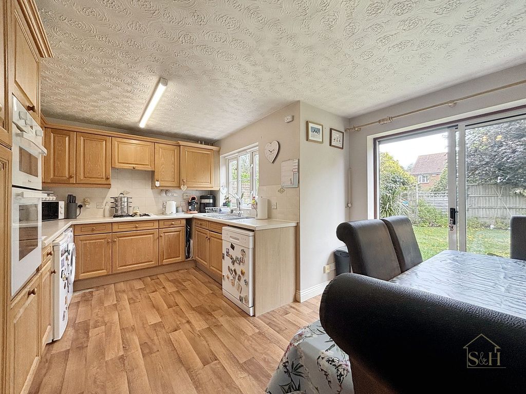 Property photo 3 of 13