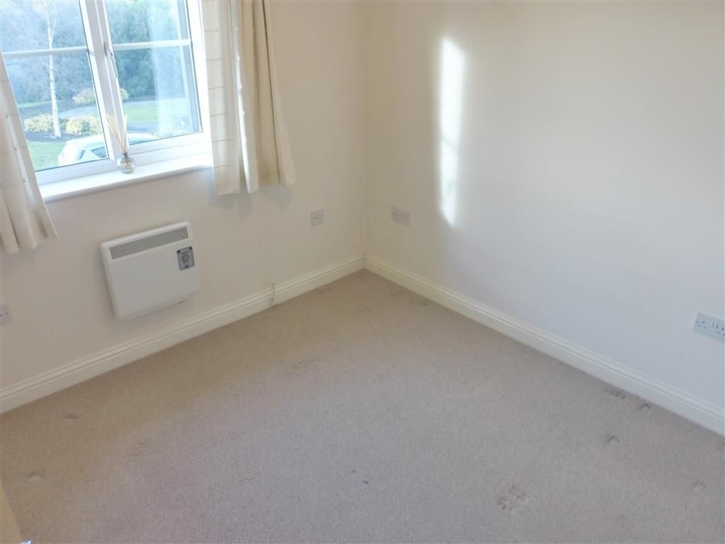 Property photo 3 of 5 Front