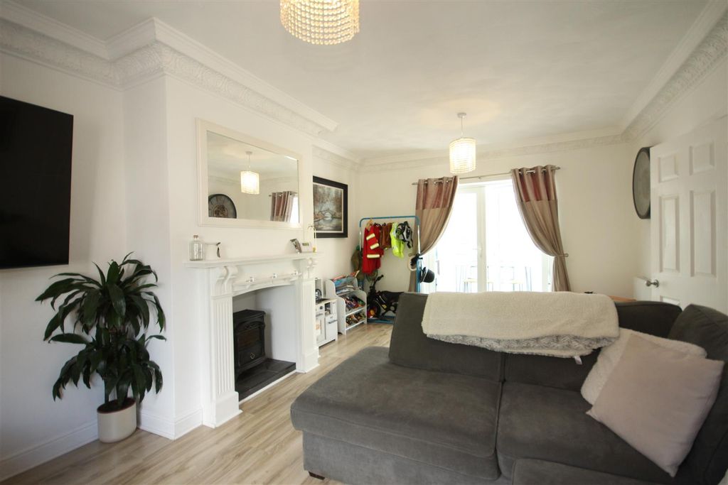 Property photo 3 of 12 Img_4367.Jpg