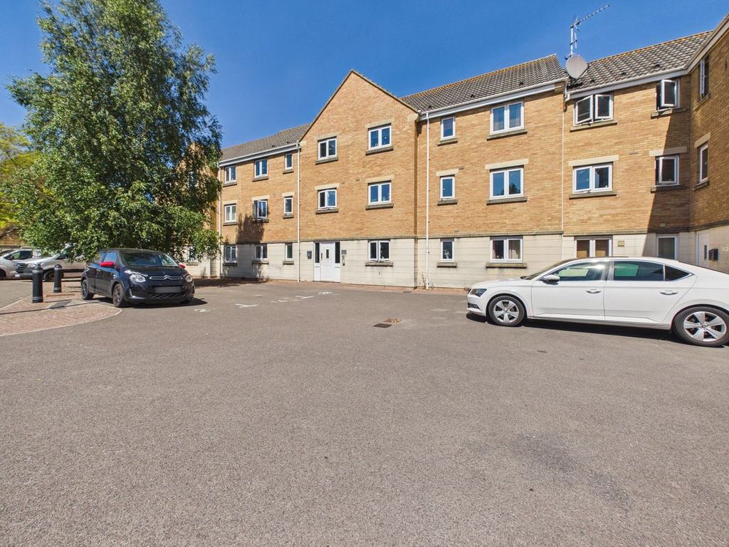 Property photo 1 of 11