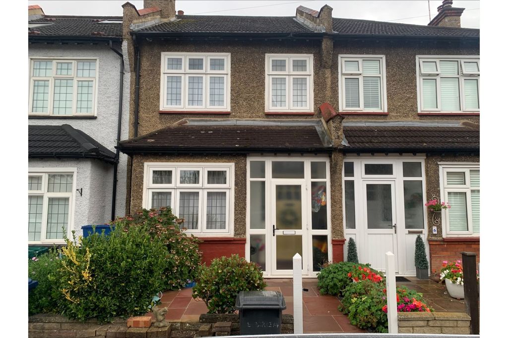Property photo 1 of 7