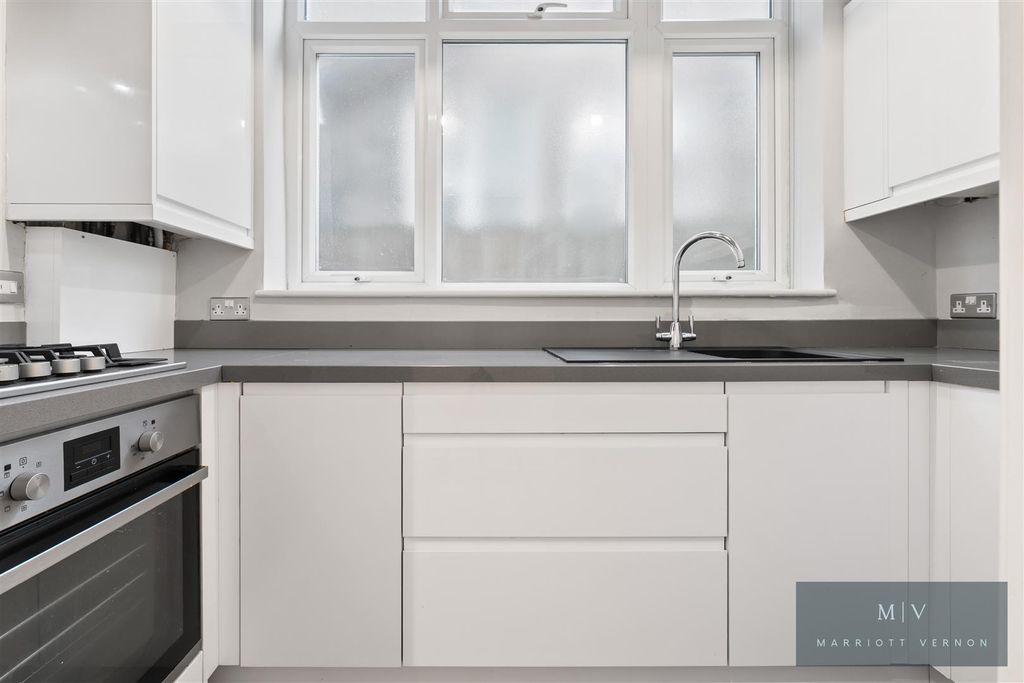 Property photo 3 of 17 Mulgrave Road 6 F2 MV-3.Jpg