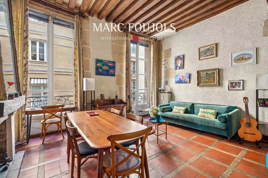 Property photo 1 of 13 Paris VI - 1 Bedroom Apartment In The Heart Of The Monnaie District