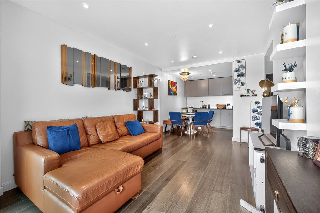 Property photo 2 of 20 Reception Room