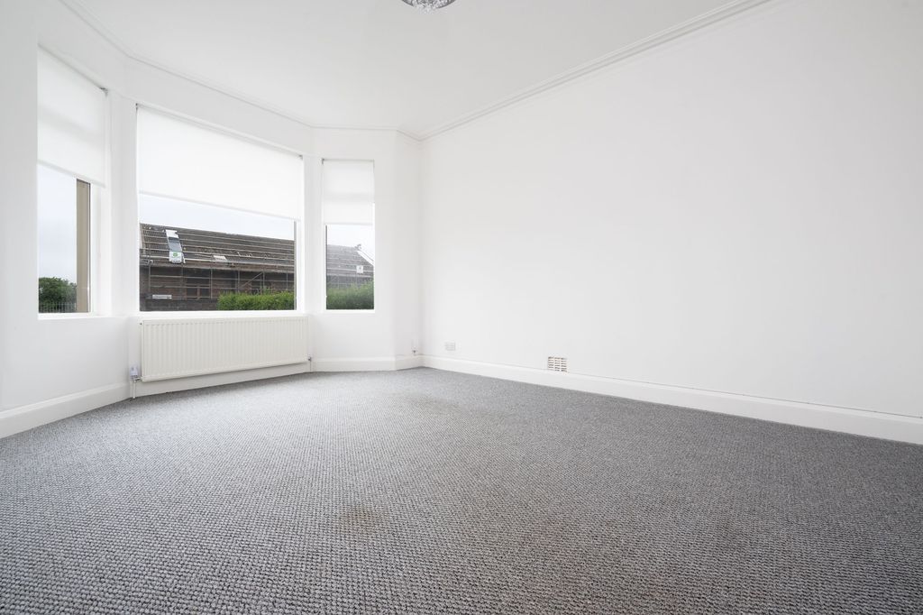Property photo 3 of 25