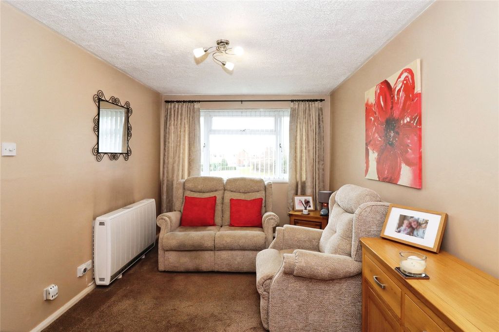 Property photo 3 of 16 Picture No. 15