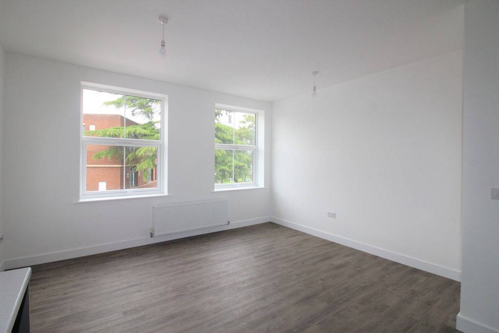 Property photo 3 of 7 Photo 2