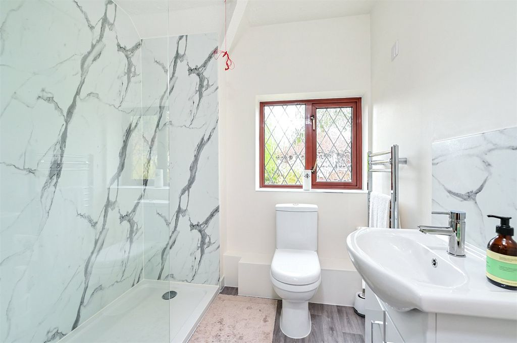 Property photo 2 of 8 Picture No. 05