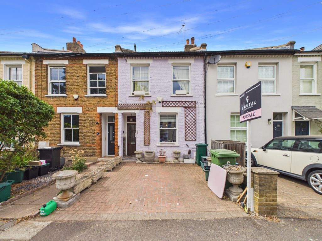 Property photo 1 of 17 5196981