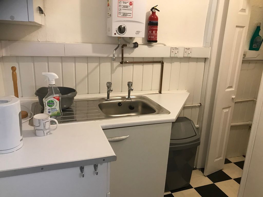 Property photo 2 of 9