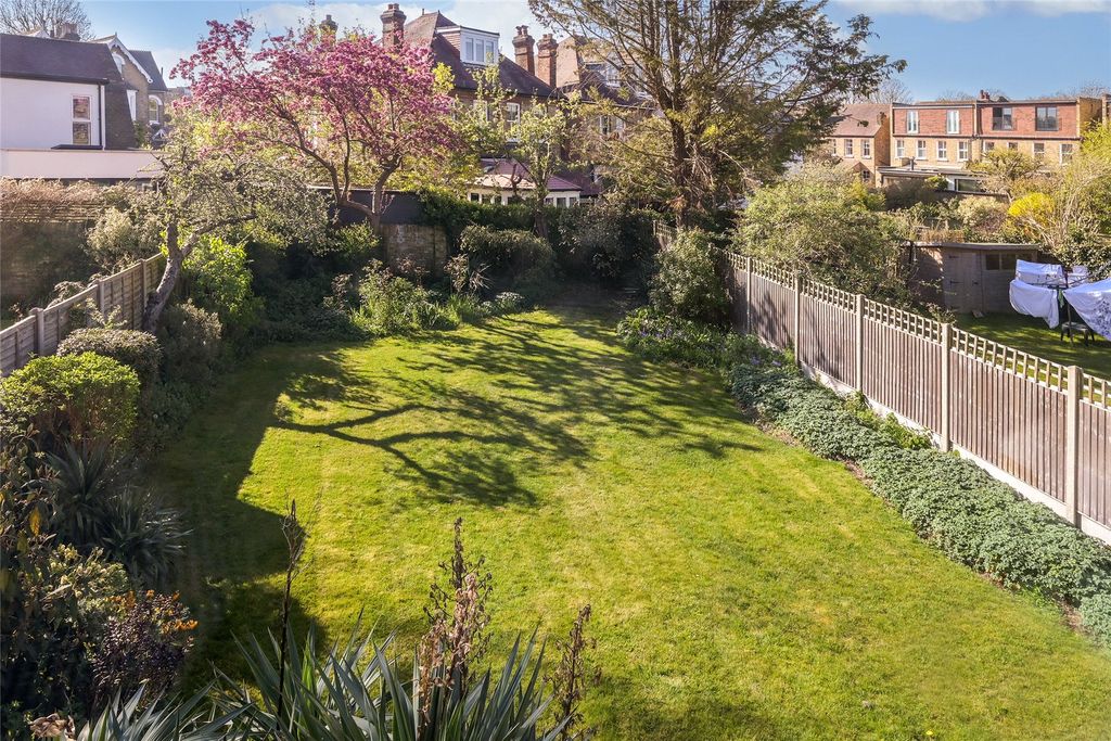 Property photo 3 of 18 Picture No. 44