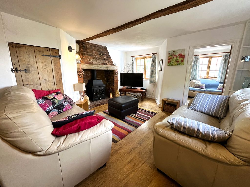 Property photo 2 of 8 Living Room