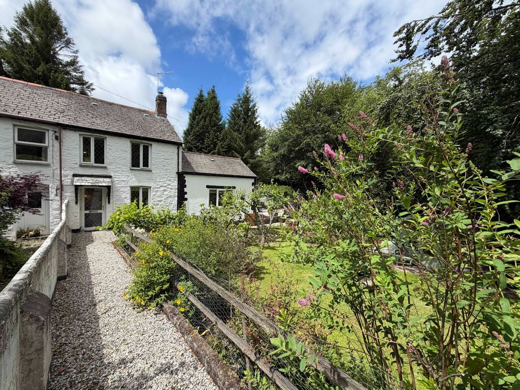 Property photo 1 of 33
