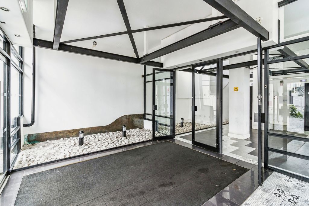 Property photo 2 of 13 Photography