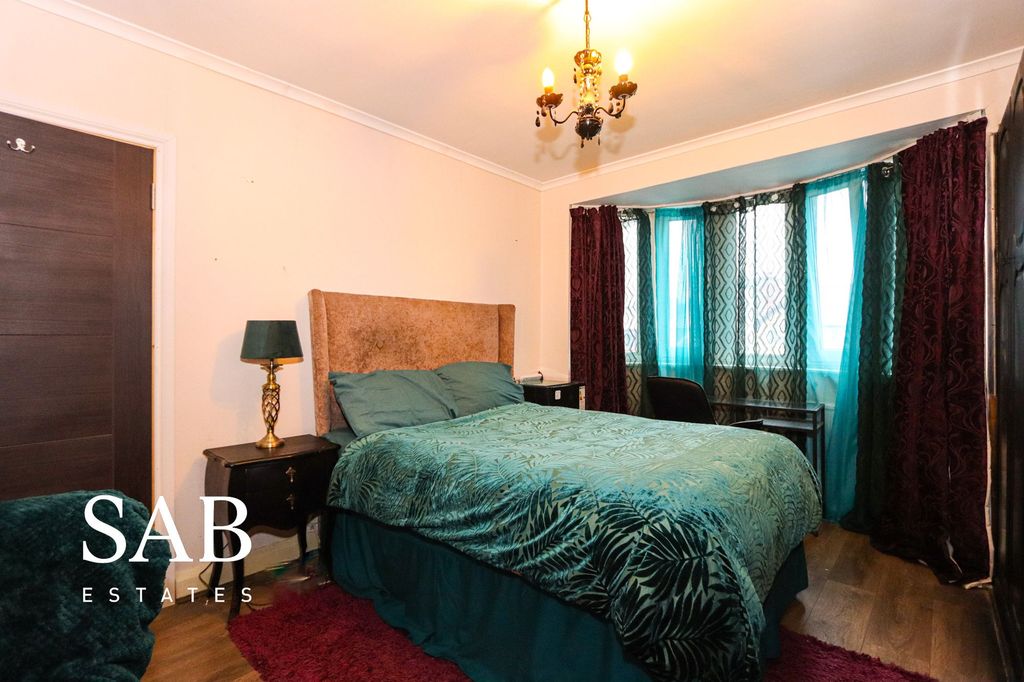 Property photo 1 of 5