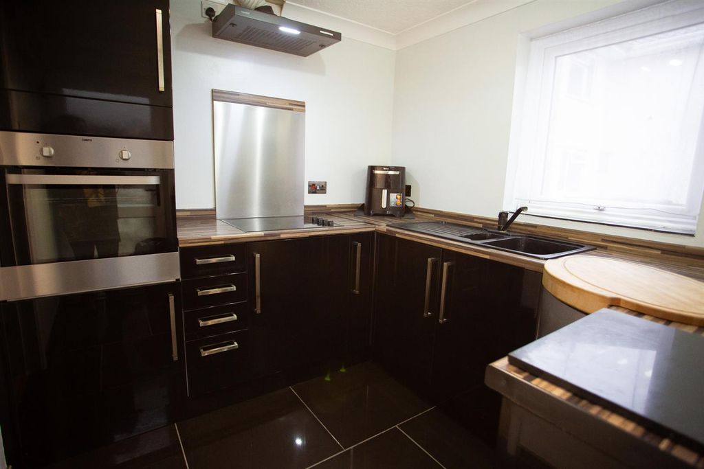 Property photo 2 of 15 Derb7847.Jpg