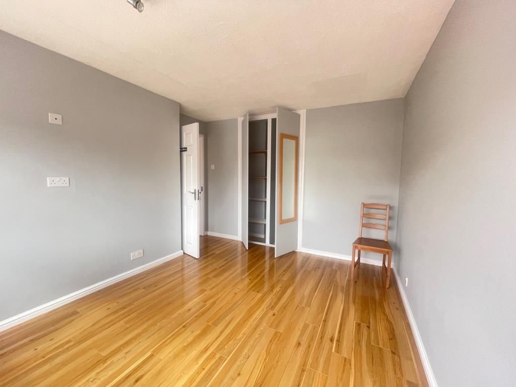Property photo 3 of 12 Bedroom