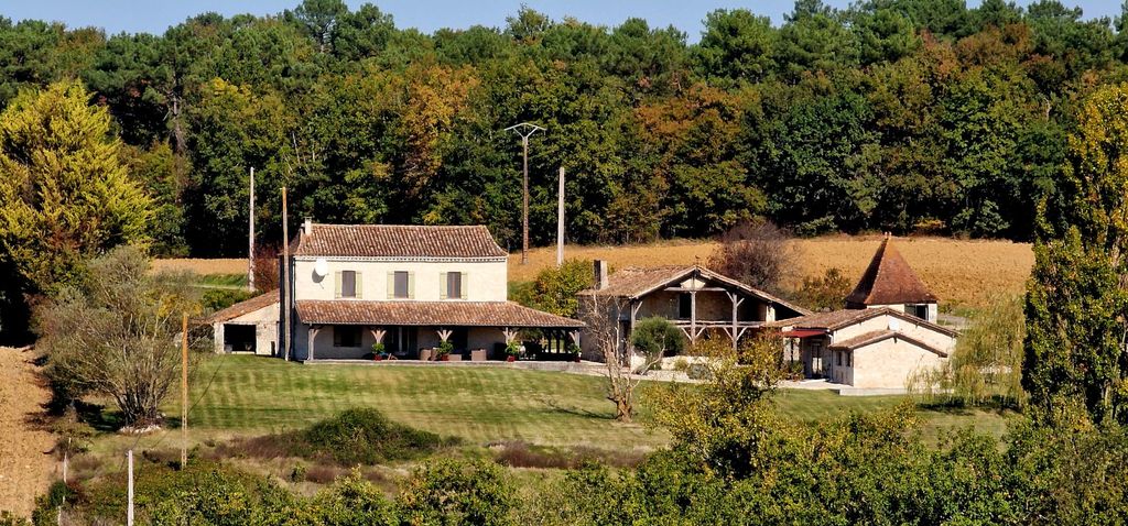 Property photo 1 of 23