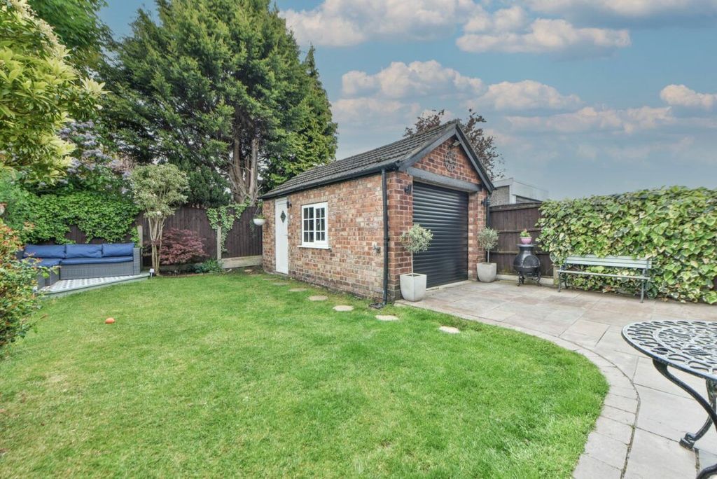 Property photo 3 of 22