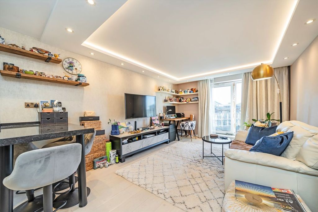 Property photo 2 of 5