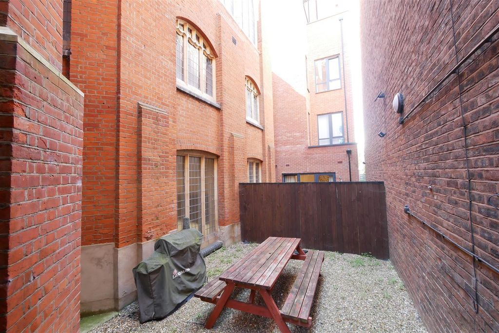 Property photo 3 of 12 P1270734.Jpg