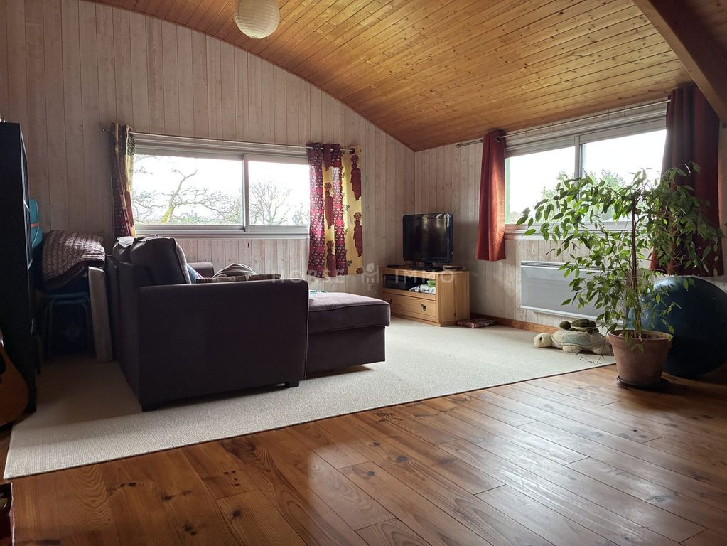 Property photo 1 of 7 Equestrian Property On Over 13 Hectares – Rhuys Peninsula