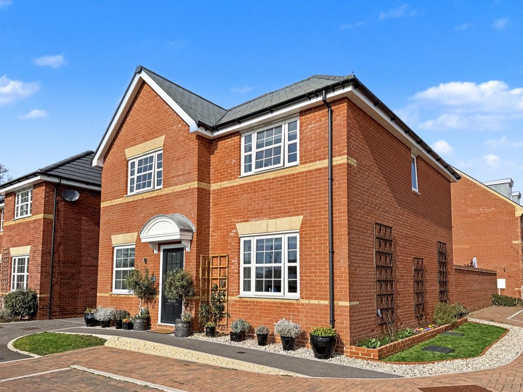 Property photo 2 of 22