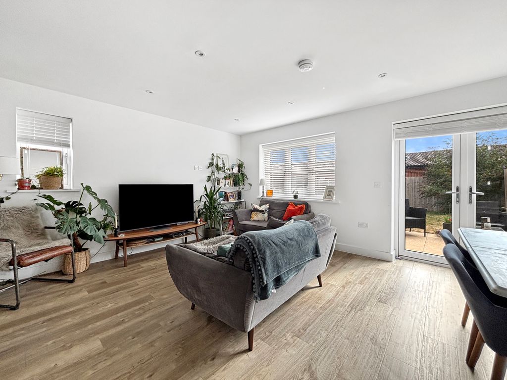Property photo 3 of 19 A9A74Ea1Fb922E15Ff568E4c6d08Be31F38147d2