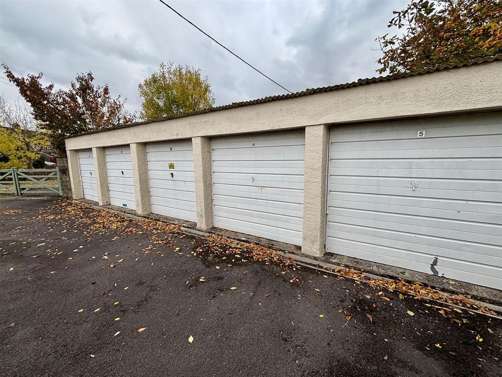 Property photo 3 of 6 7.Jpg