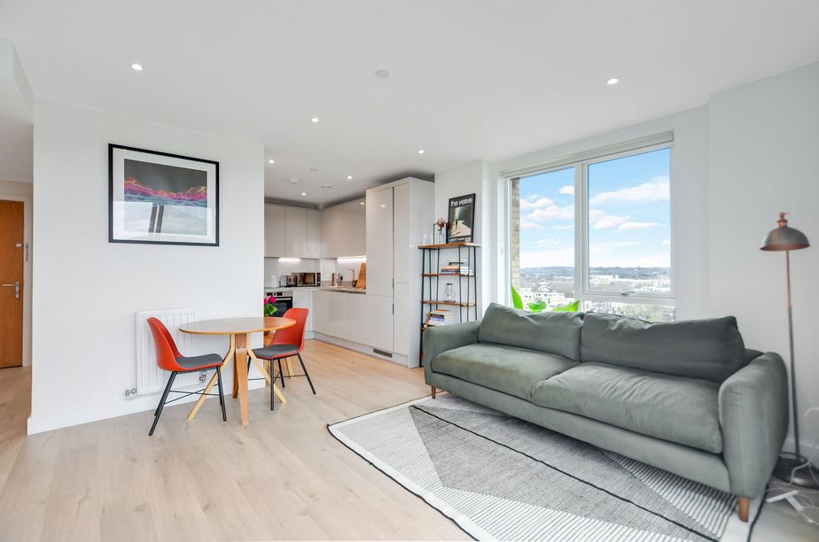 Property photo 2 of 28 Lounge Area (5) (1).Jpg