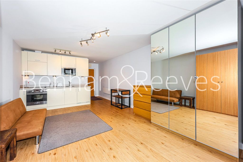 Property photo 3 of 11 Picture No. 06
