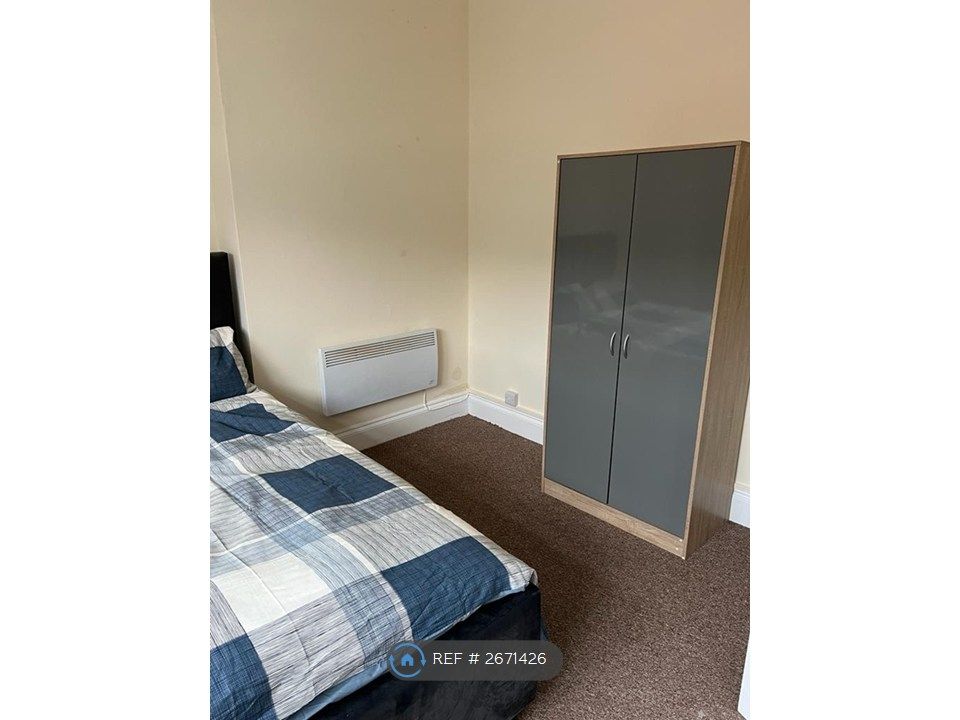 Property photo 3 of 4 Bedroom