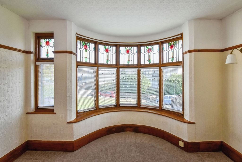 Property photo 3 of 20 Pbox-Img.Jpg