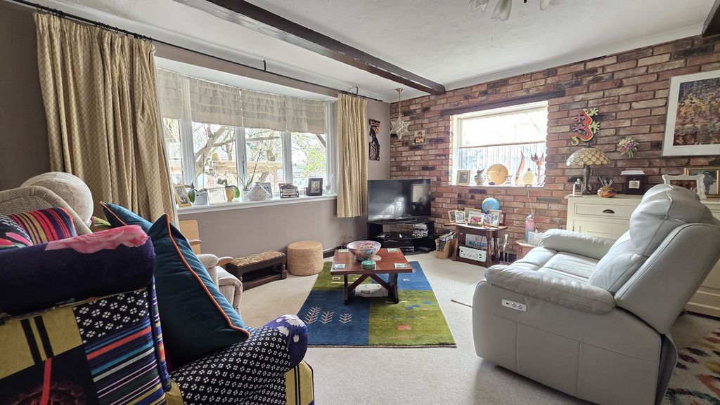 Property photo 3 of 22