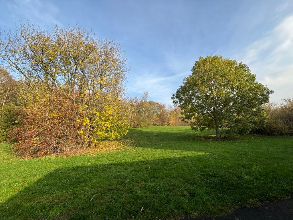 Property photo 2 of 22