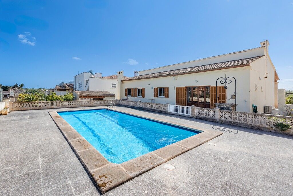 Property photo 1 of 20 Pool And Exterior