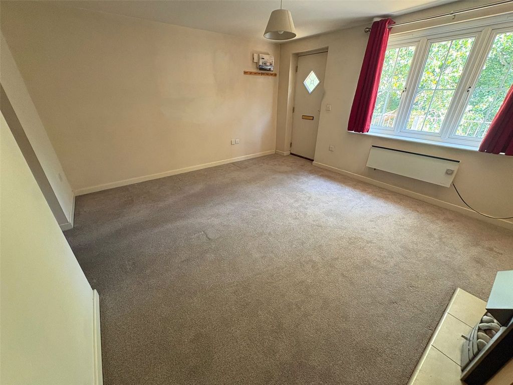Property photo 3 of 6 Picture No. 05