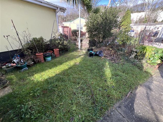 Property photo 2 of 10 Outside