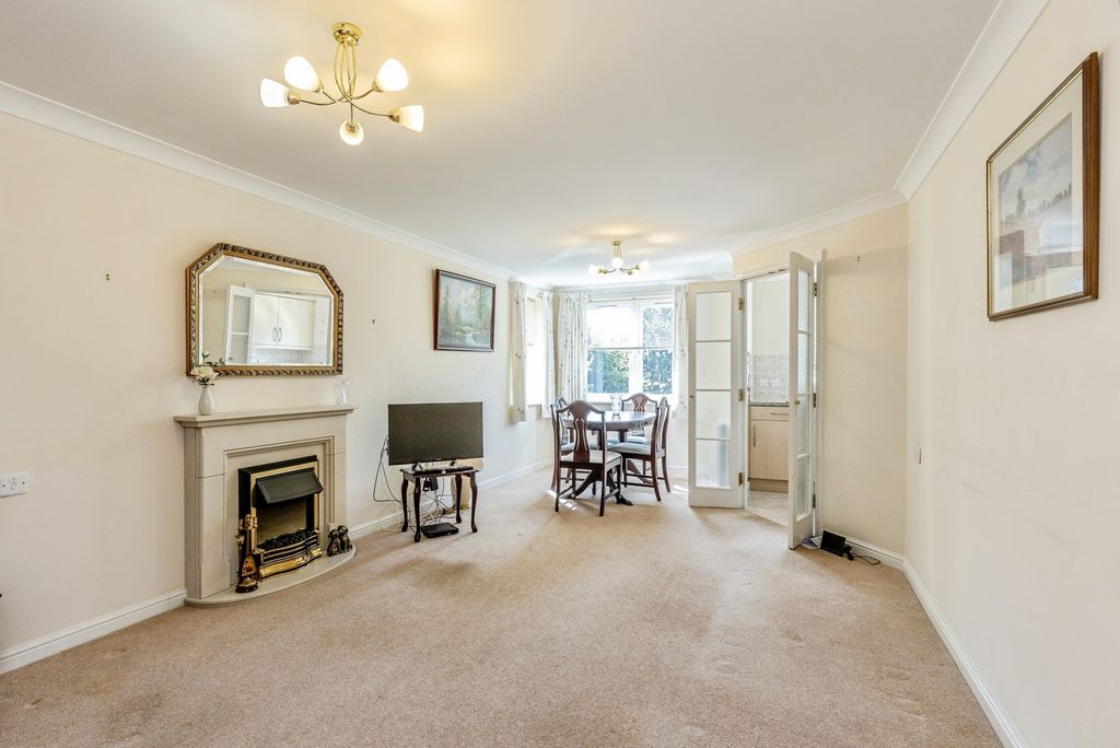 Property photo 2 of 10 Pbox-Img.Jpg