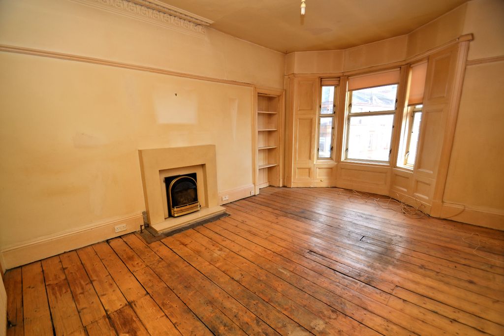 Property photo 2 of 13 4956843