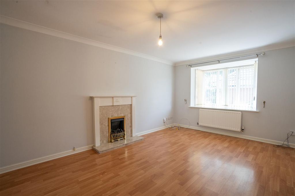 Property photo 3 of 19
