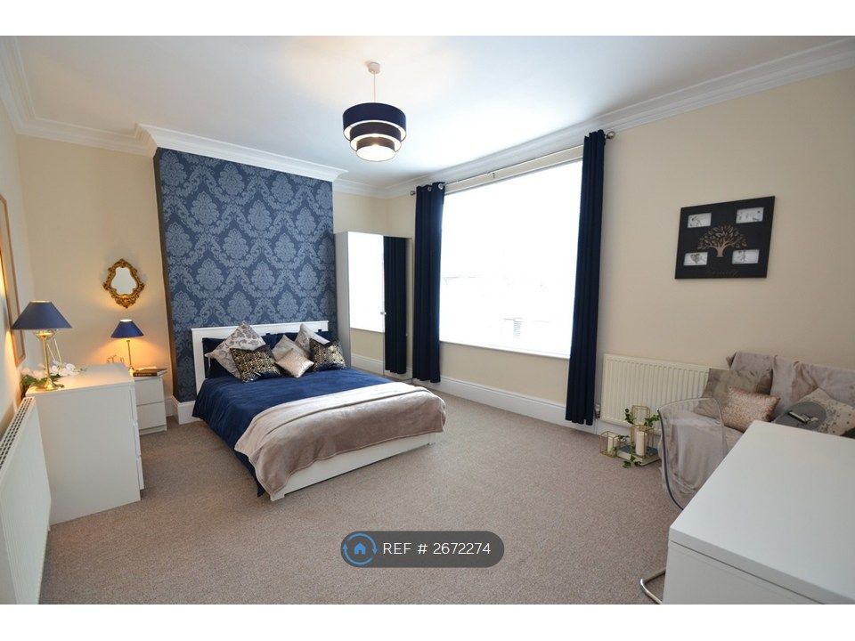 Property photo 1 of 11 Bedroom 4