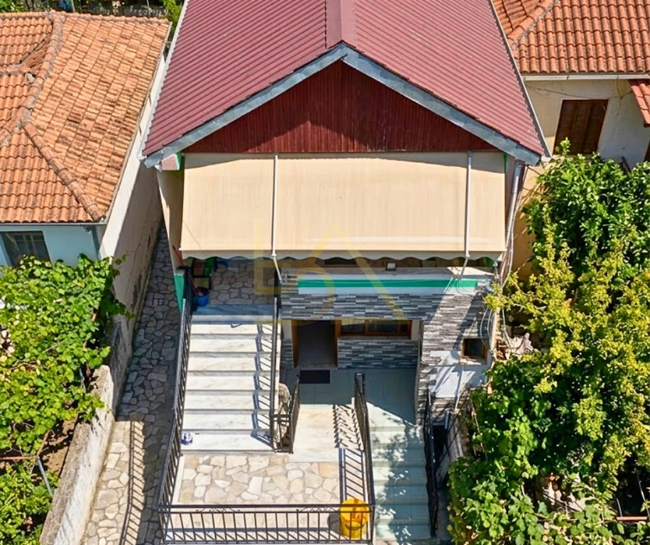 Property photo 2 of 3
