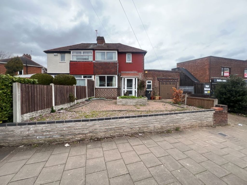 Property photo 1 of 2